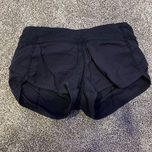 Girls Ivivva Speedy shorts Size 8